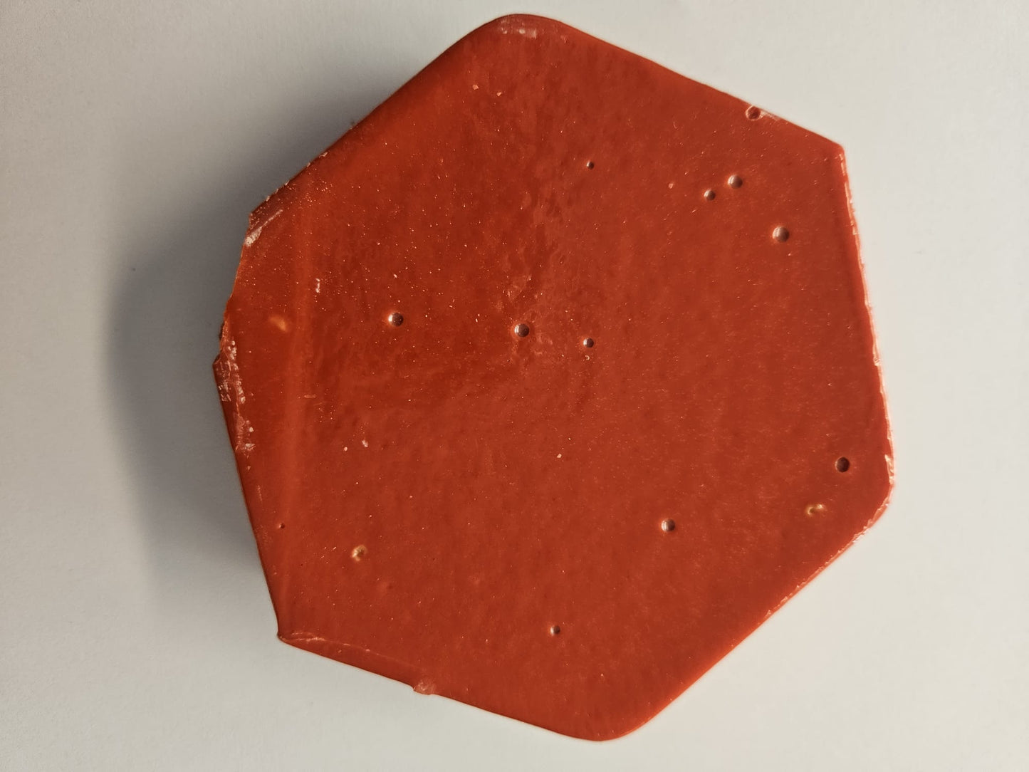 15 003 010 Mastice esagonale rosso