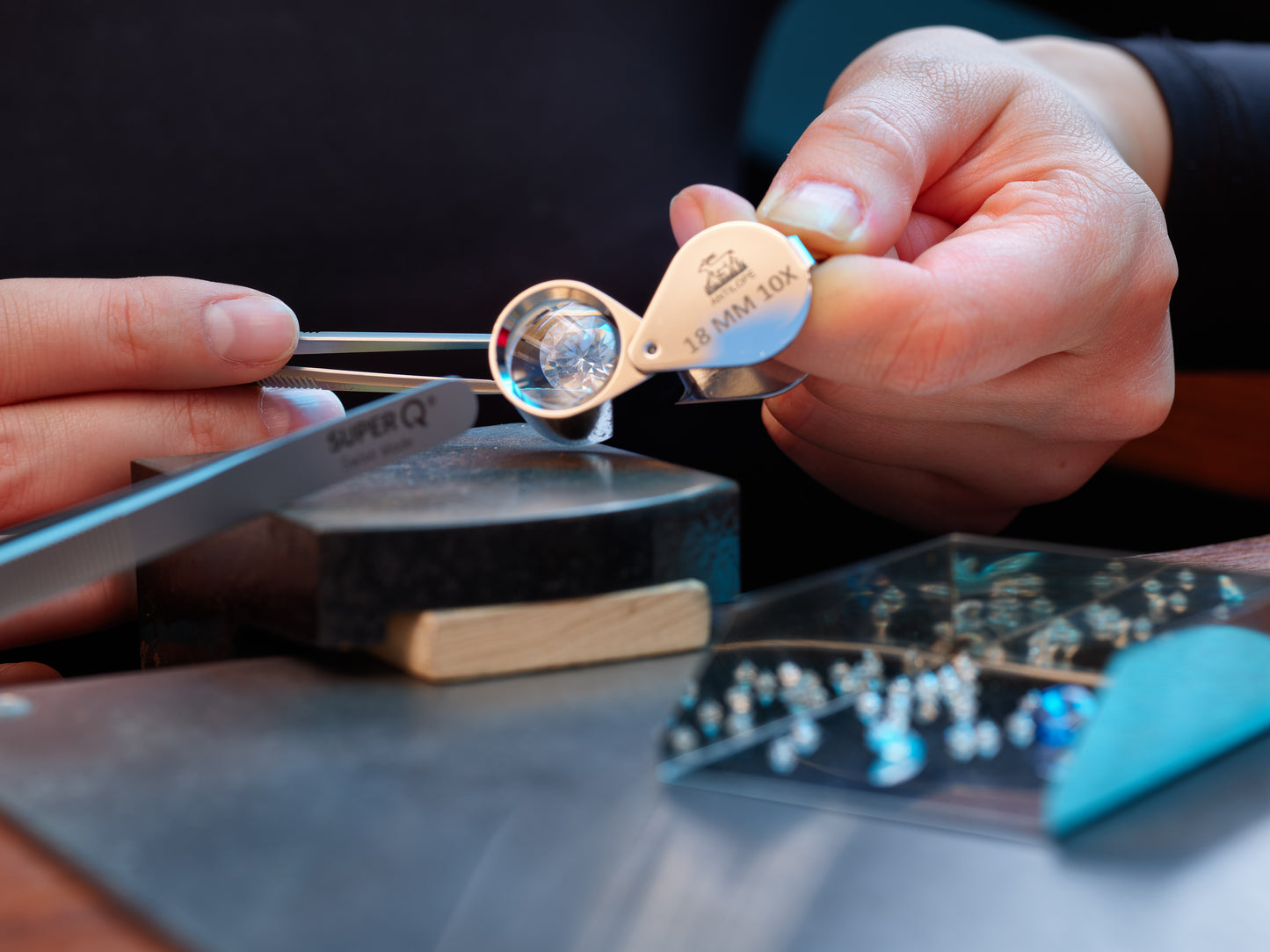 12 020 001 Lente NIQUA 10 ingrandimenti - cromo